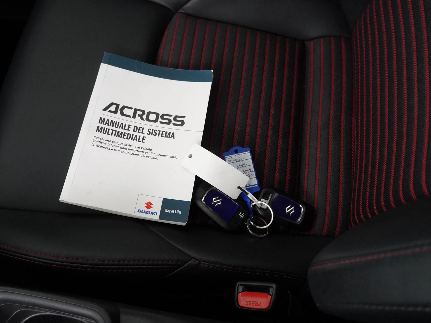 Hoofdafbeelding Suzuki Across