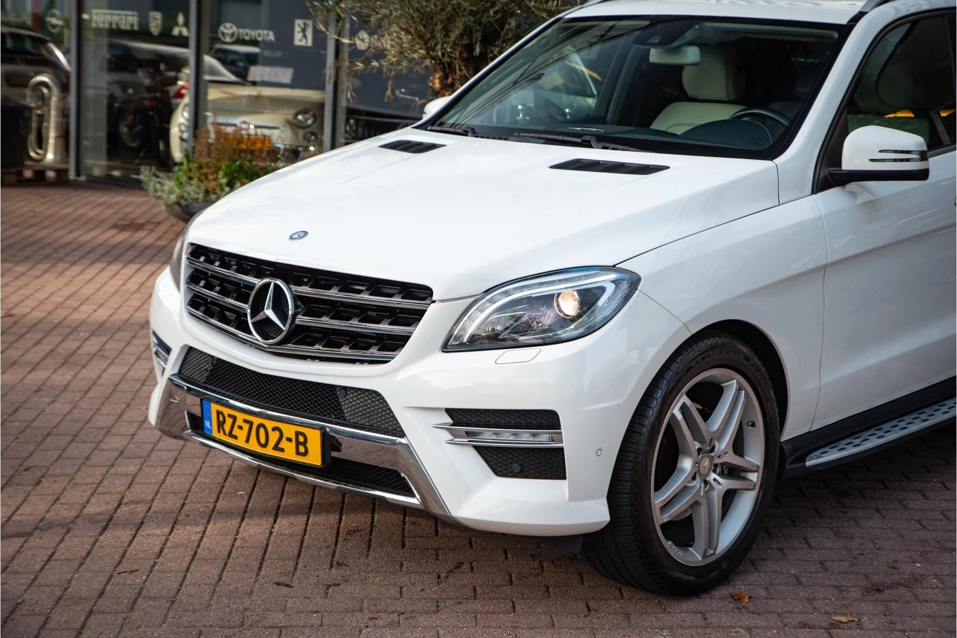 Hoofdafbeelding Mercedes-Benz M-Klasse