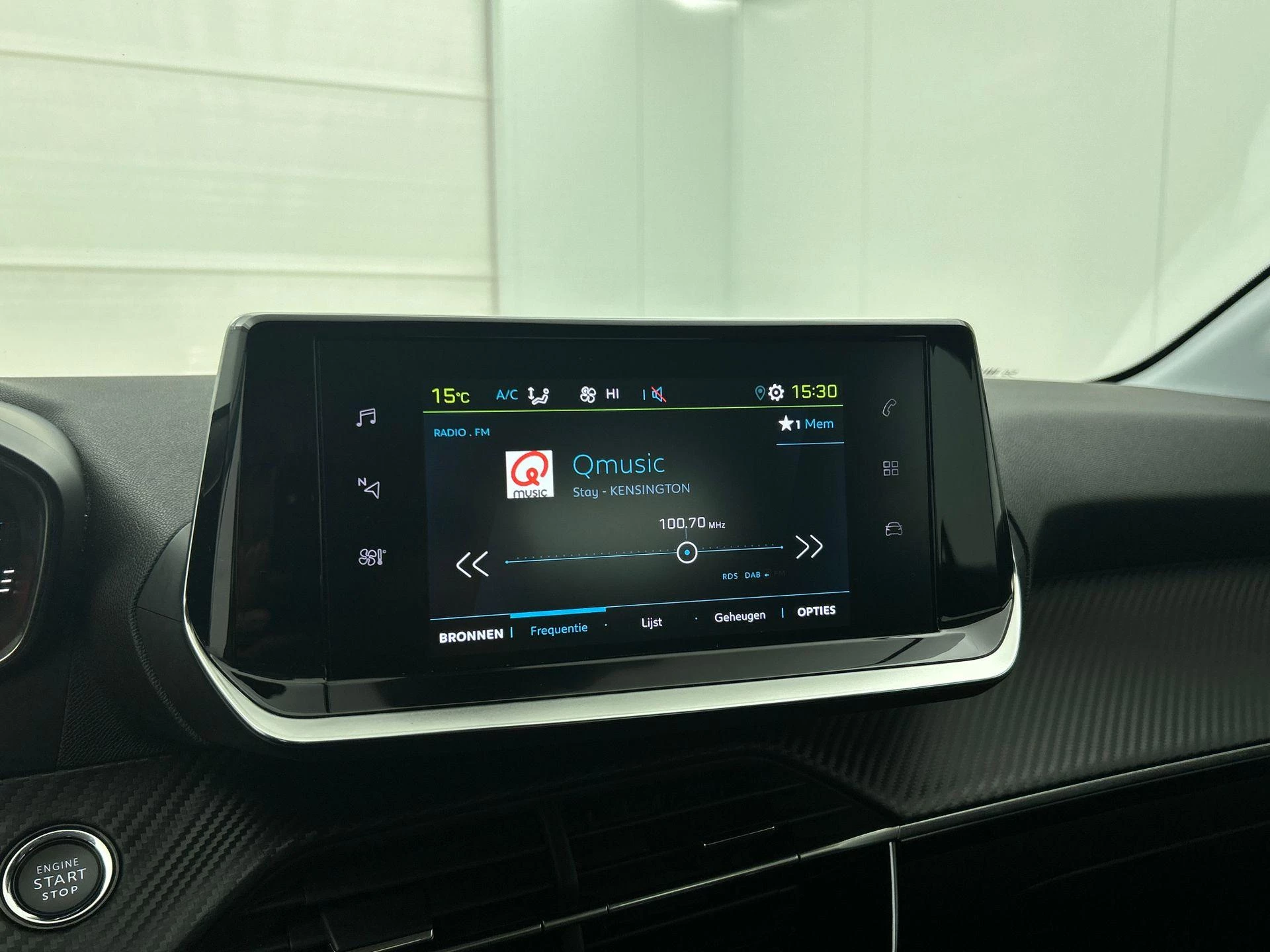 Hoofdafbeelding Peugeot e-208