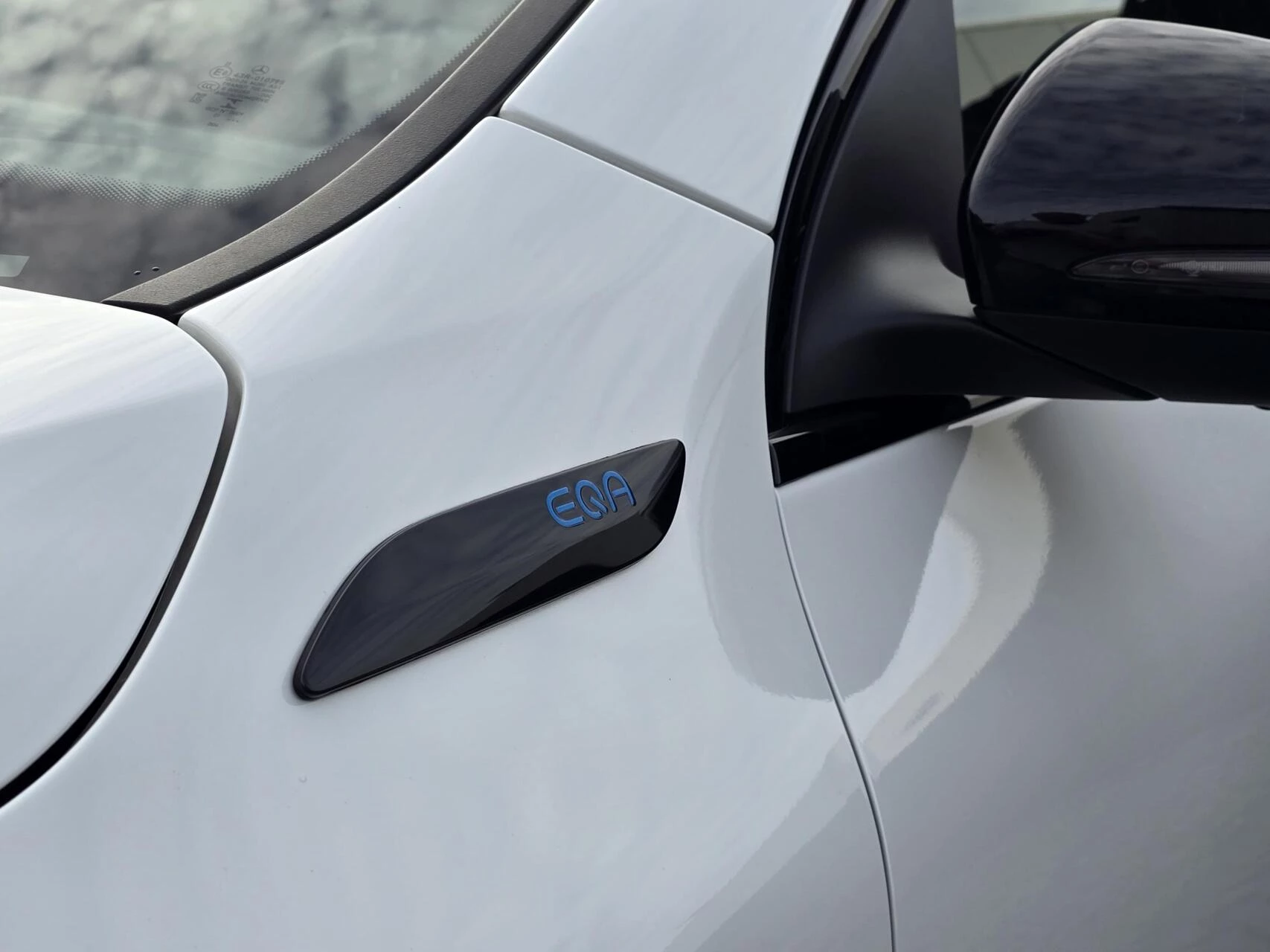 Hoofdafbeelding Mercedes-Benz EQA