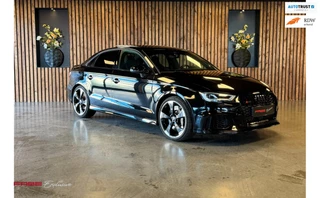 Hoofdafbeelding Audi RS3 Audi A3 Limousine 2.5 TFSI RS 3 quattro/Panorama/Camera/Cobra Stoelen/Lane assist/adaptive cr.