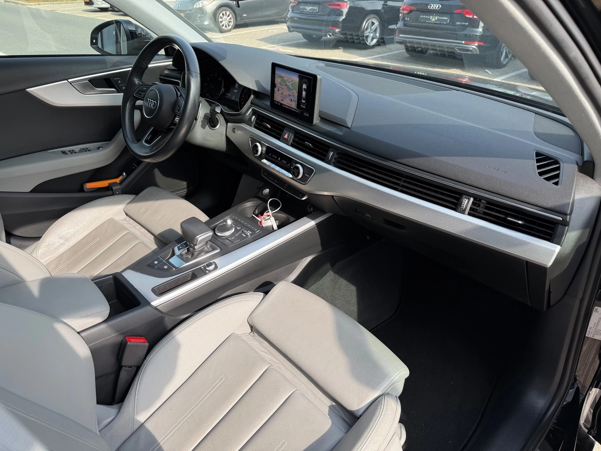 Hoofdafbeelding Audi A4