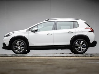 Peugeot 2008 1.2 PureTech Allure Sport (NAVI,CLIMATE,CRUISE,CAMERA,PDC,GRIP CONTROL,ELEKTRISCH PAKKET,SPORTSTOELEN,LM VELGEN)