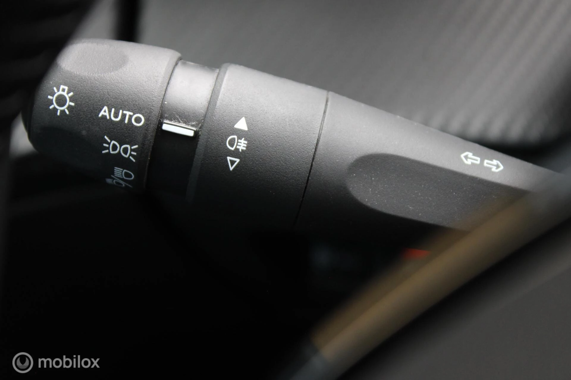 Hoofdafbeelding Peugeot e-2008