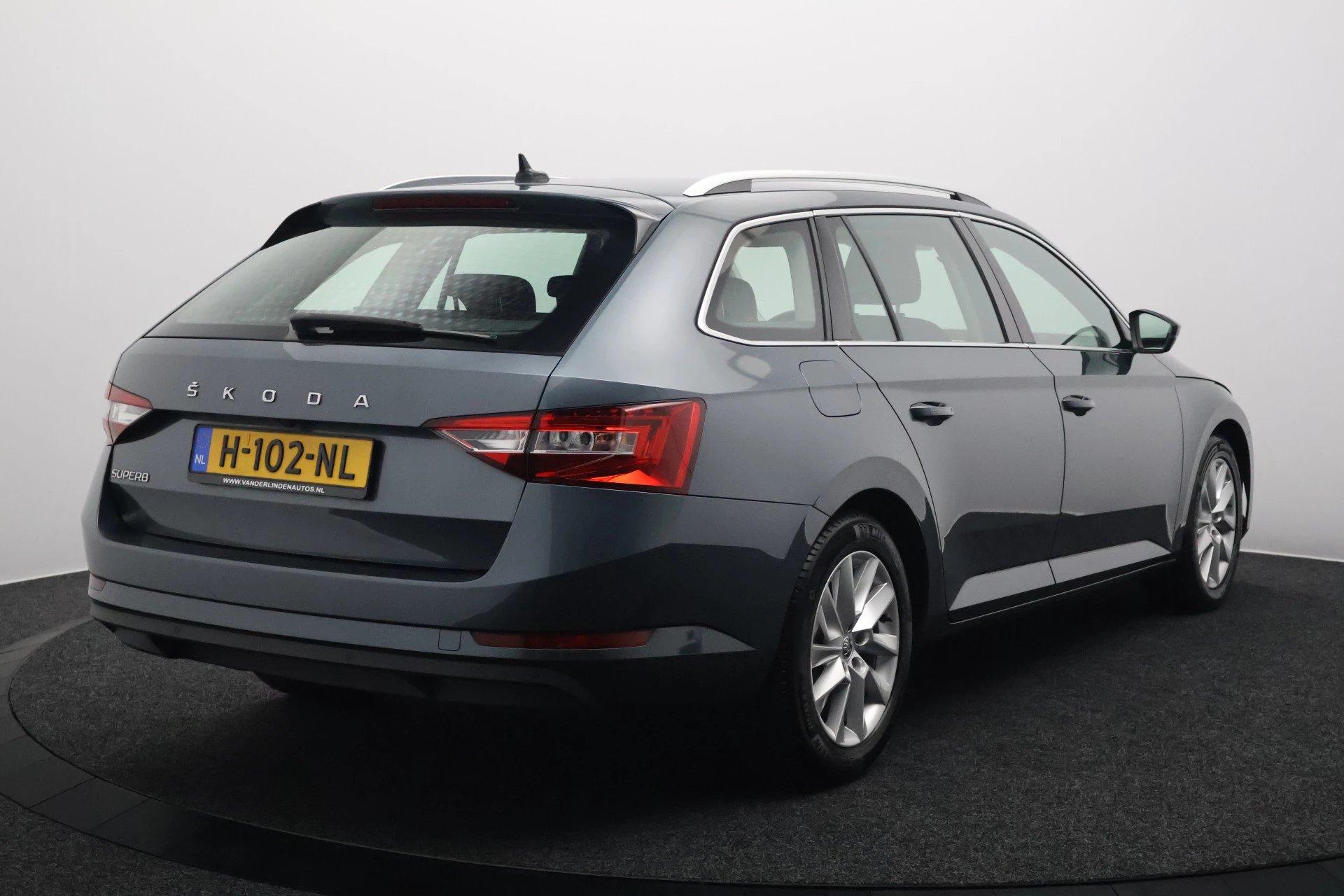 Hoofdafbeelding Škoda Superb