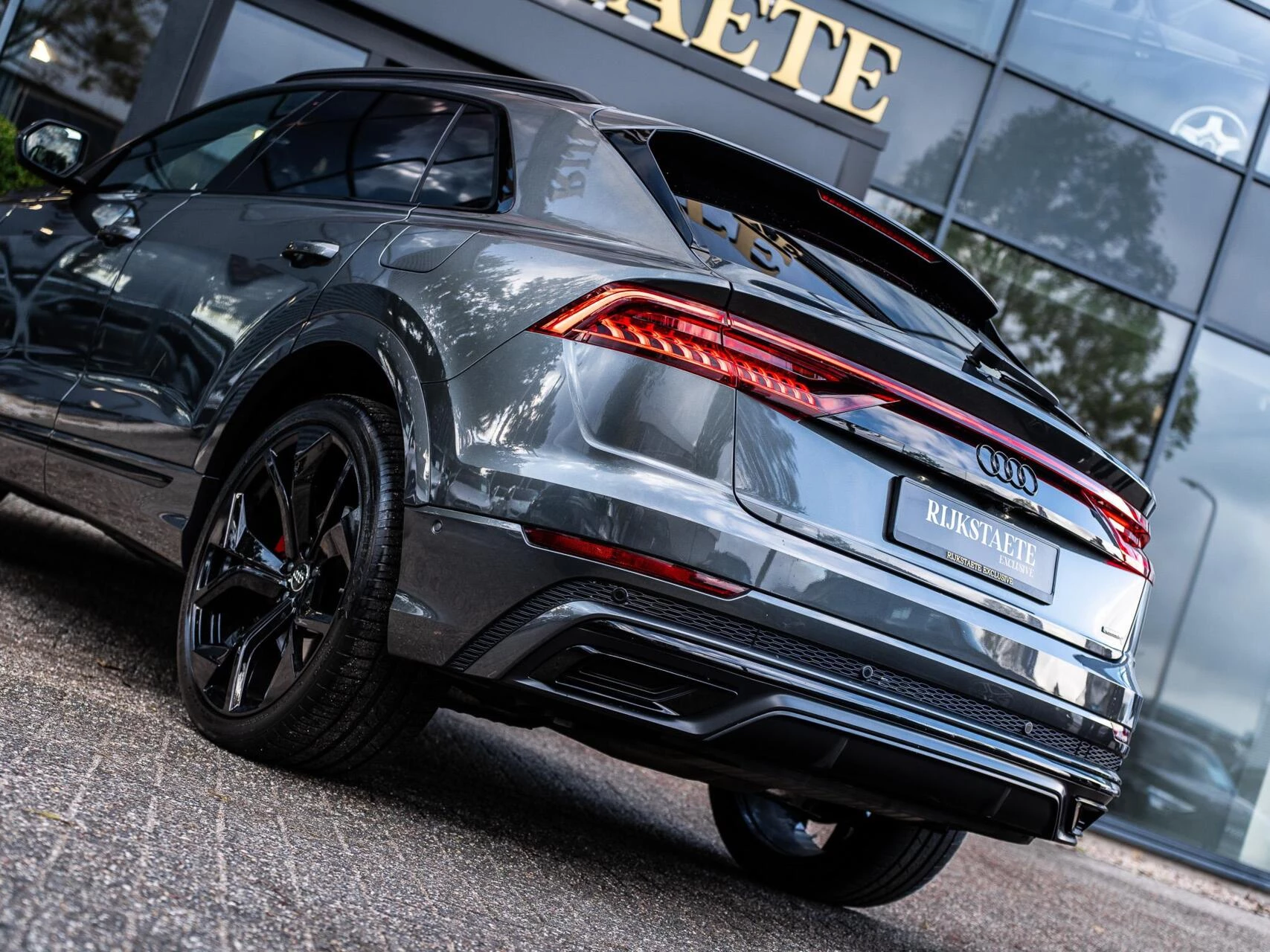 Hoofdafbeelding Audi Q8