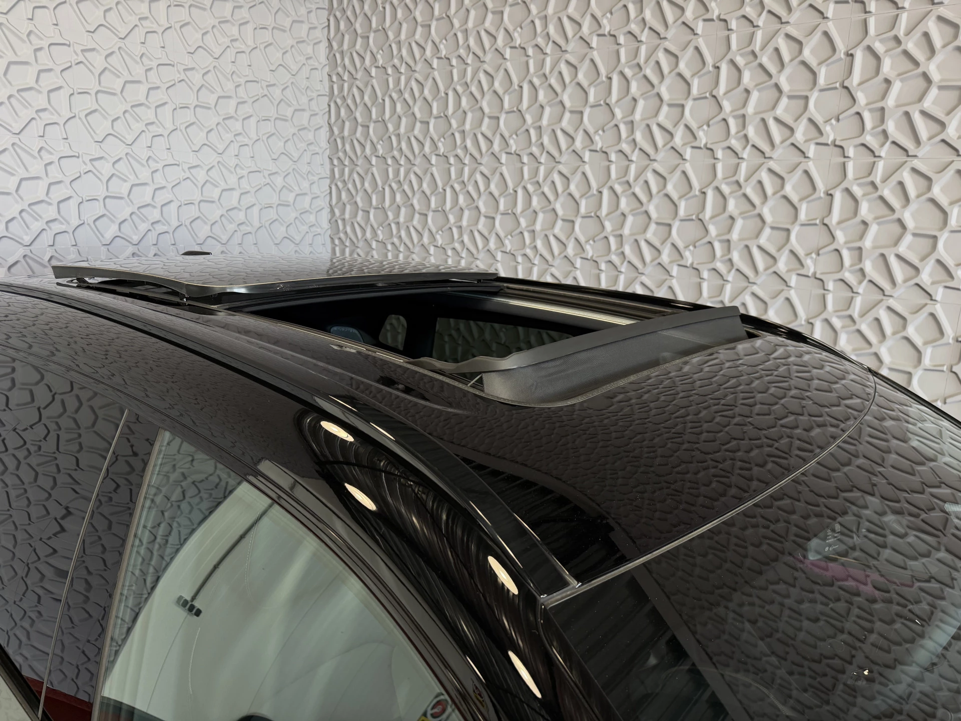 Hoofdafbeelding Lynk & Co 08