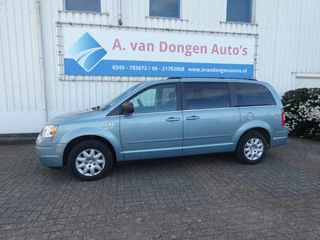Hoofdafbeelding Chrysler Voyager Chrysler Voyager 2.8 CRD LX Automaat 7 Pers,Clima,Cruise,Incl.APK