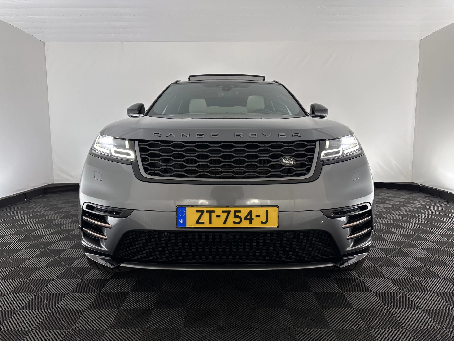 Hoofdafbeelding Land Rover Range Rover Velar