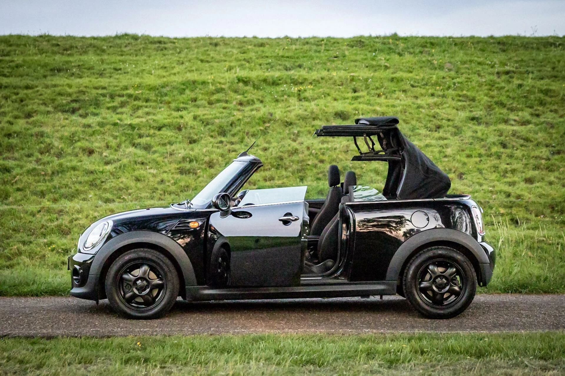 Hoofdafbeelding MINI Cooper Cabrio