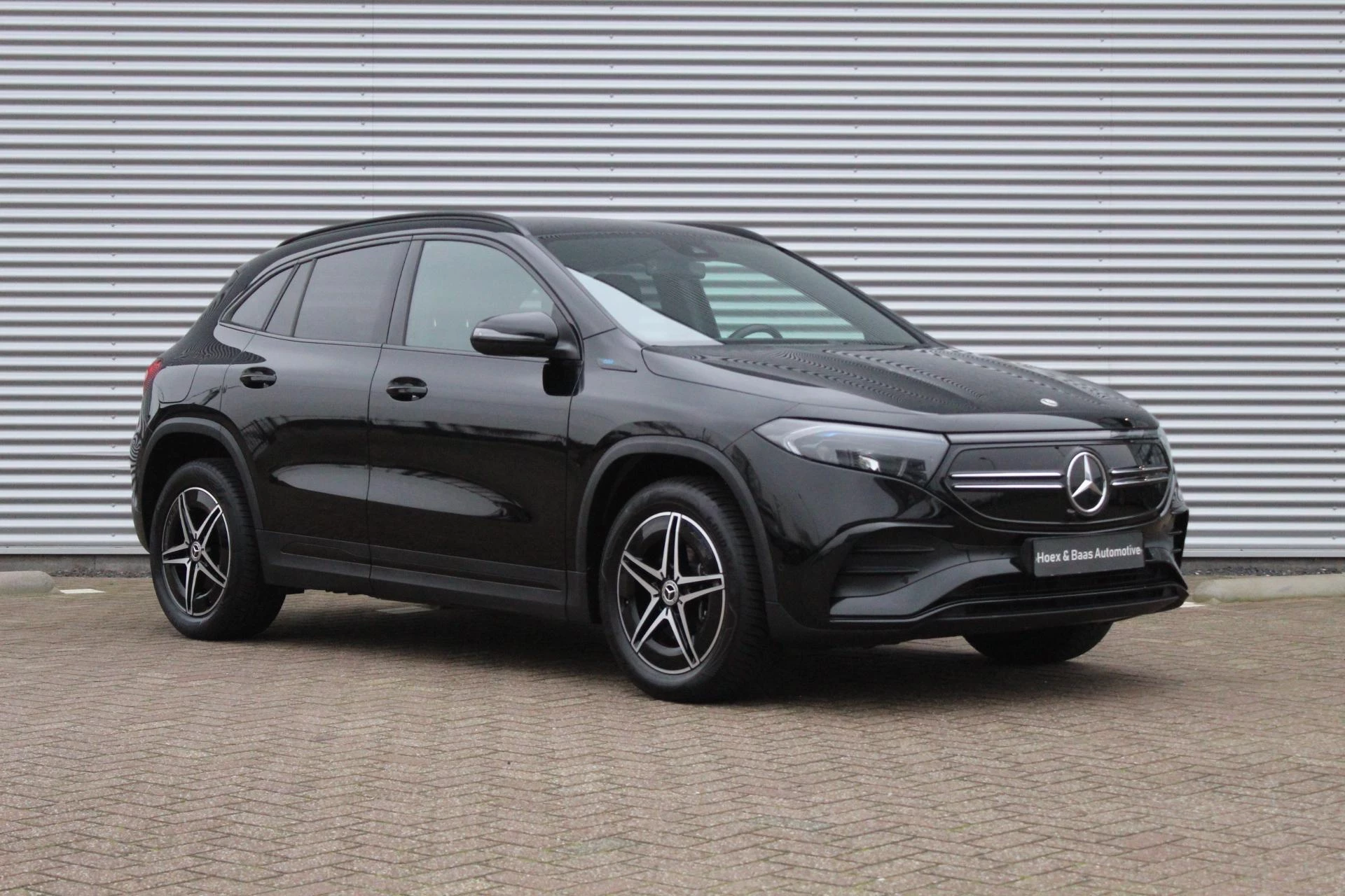 Hoofdafbeelding Mercedes-Benz EQA