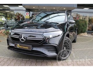 Mercedes-Benz EQB 300 4MATIC AMG Line 67 kWh Premiumpakket Nightpakket Verstelbare demping