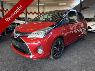 Toyota Yaris 1.5 Hybrid Dynamic Bi-Tone