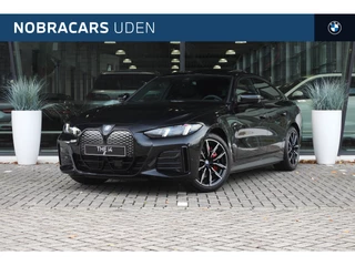 BMW i4 eDrive40 Gran Coupé M Sport / Schuif-kanteldak / Achteruitrijcamera / Adaptieve LED / Comfort Access / Active Cruise Control / Stuurverwarming