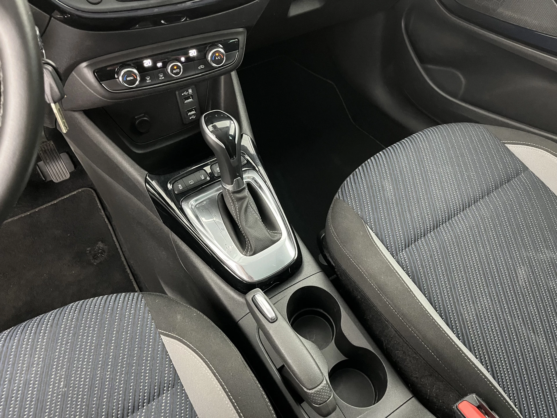 Hoofdafbeelding Opel Crossland X