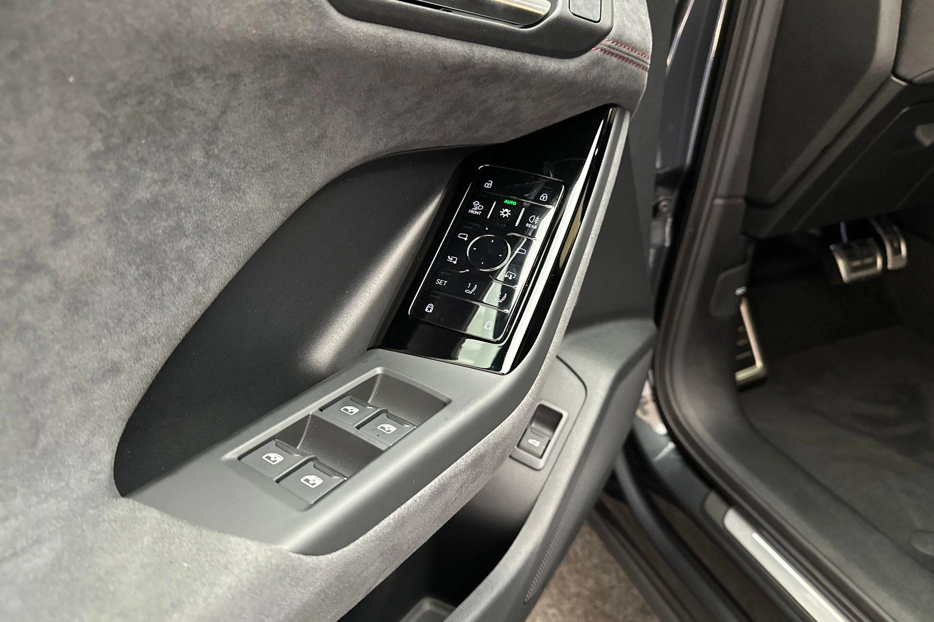 Hoofdafbeelding Audi Q6 e-tron