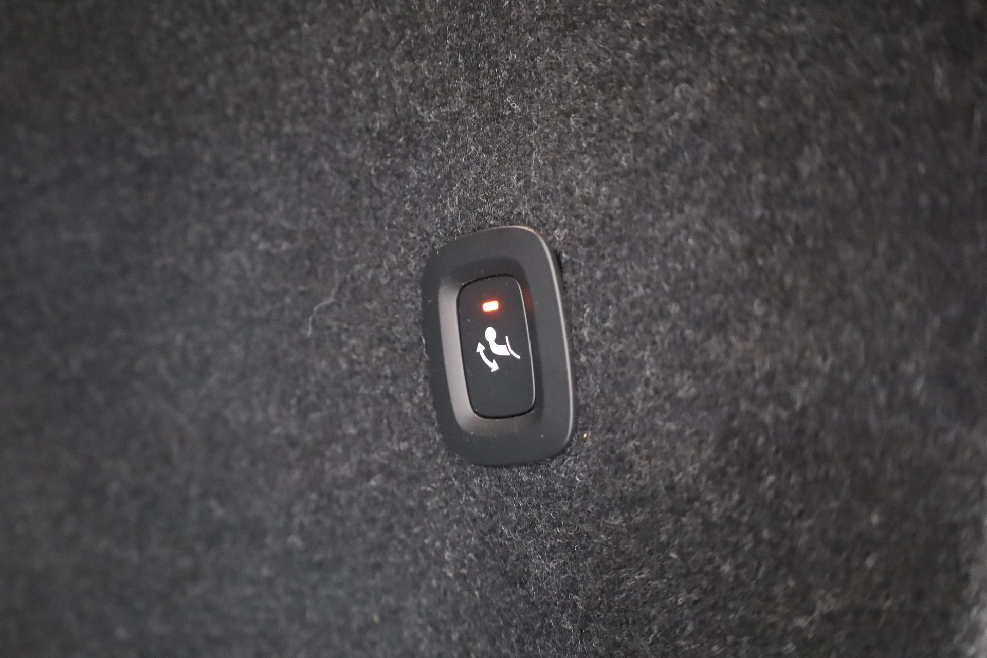 Hoofdafbeelding Volvo C40