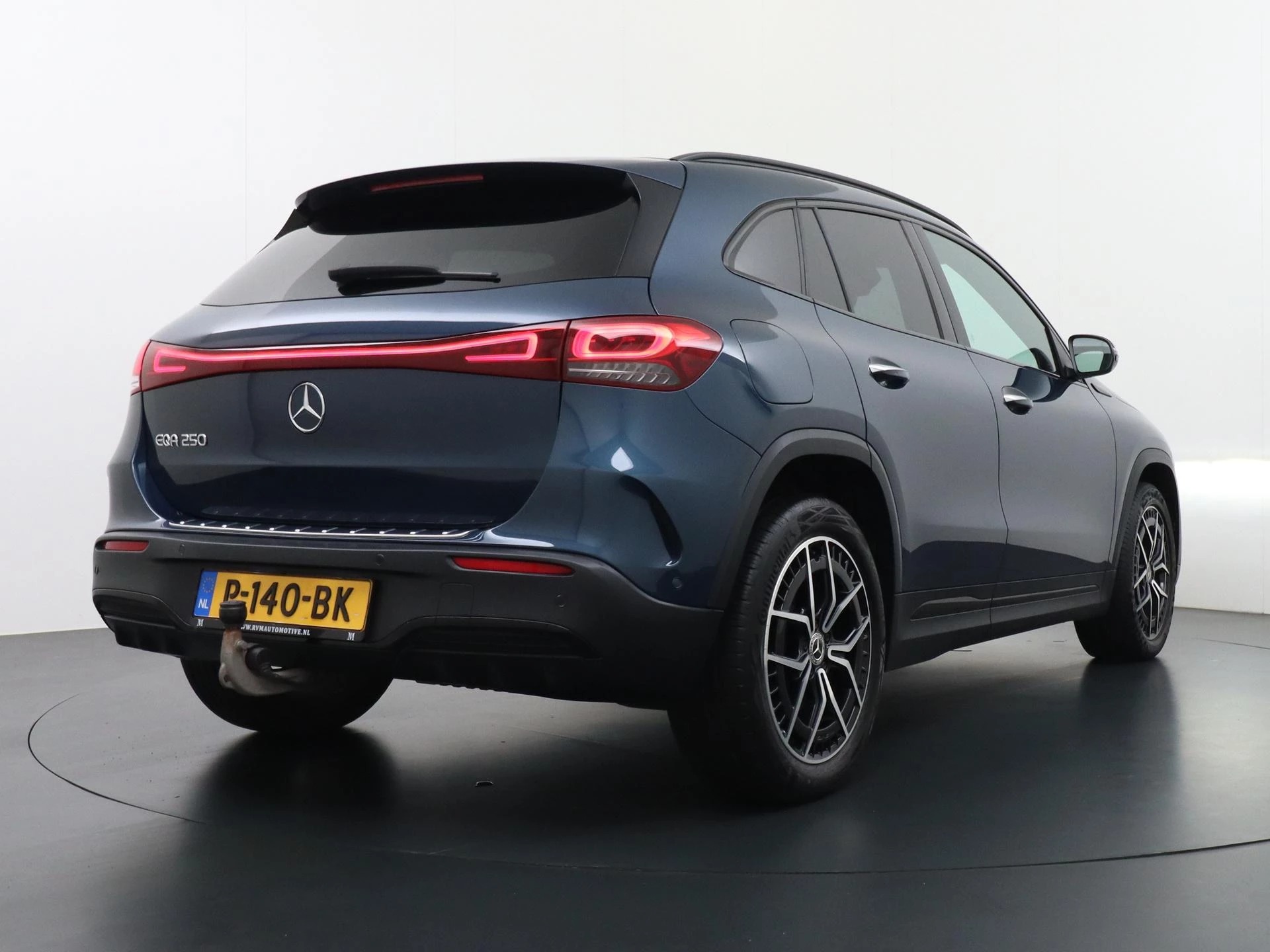 Hoofdafbeelding Mercedes-Benz EQA