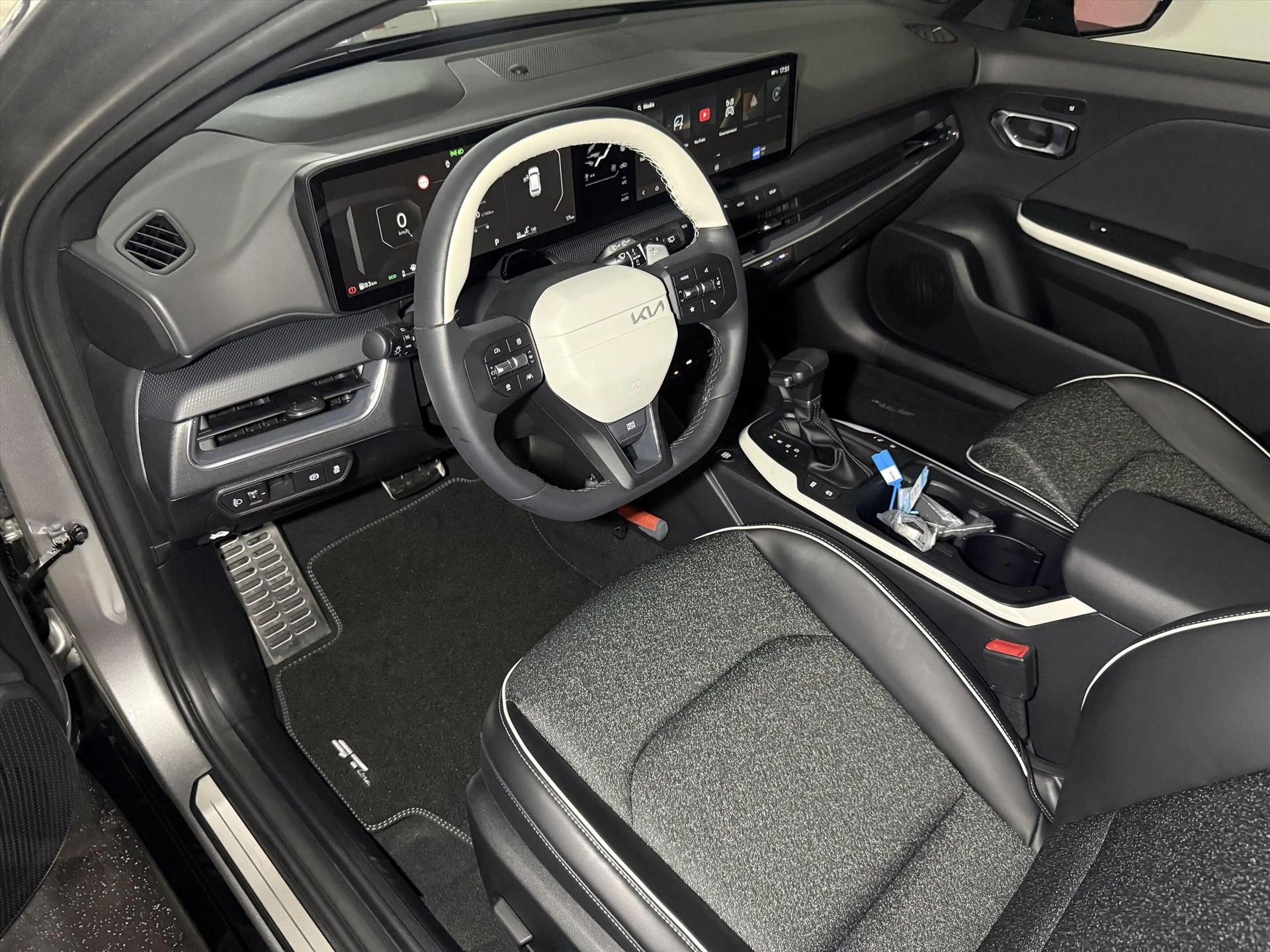 Hoofdafbeelding Kia K4