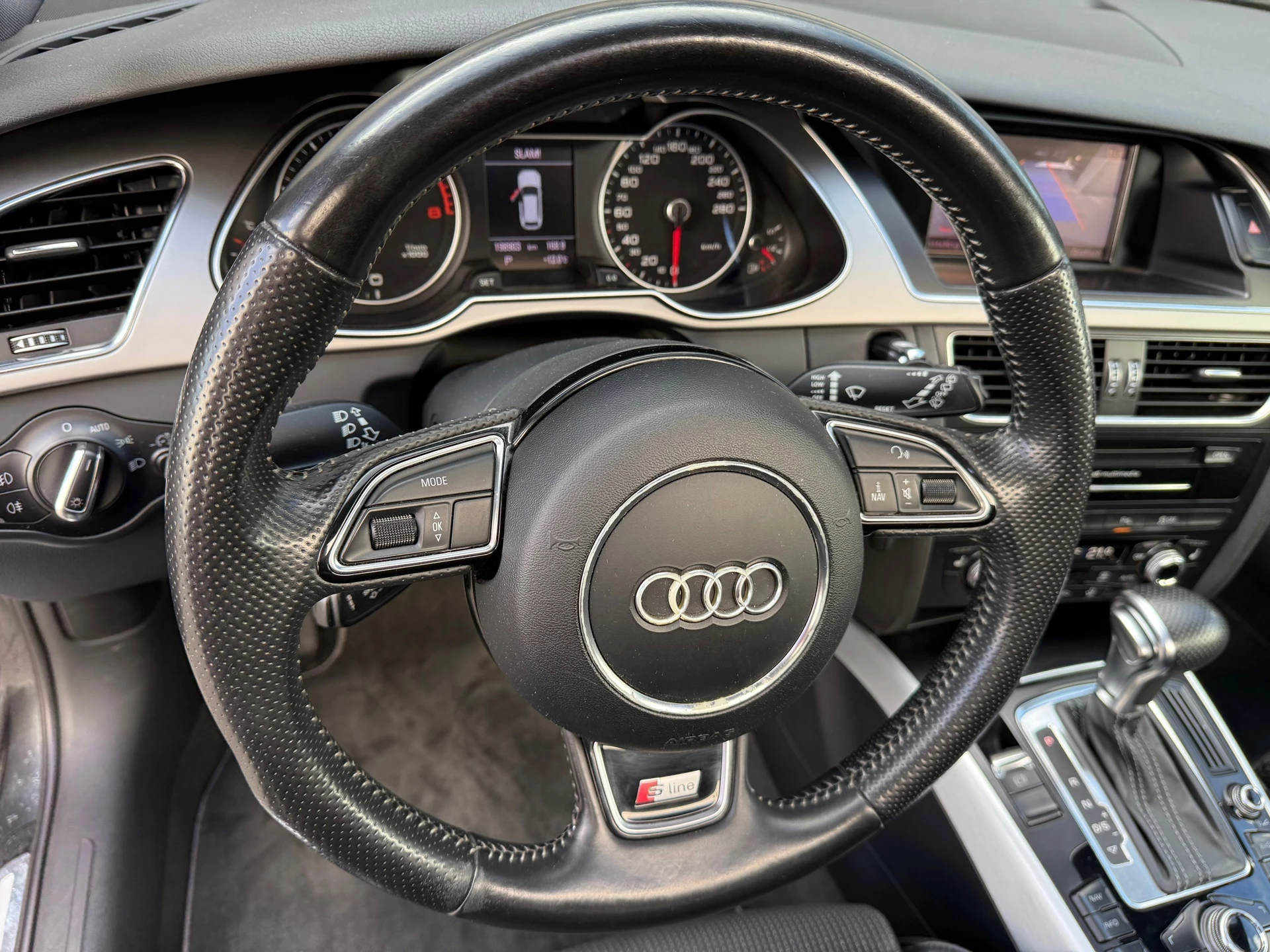 Hoofdafbeelding Audi A4