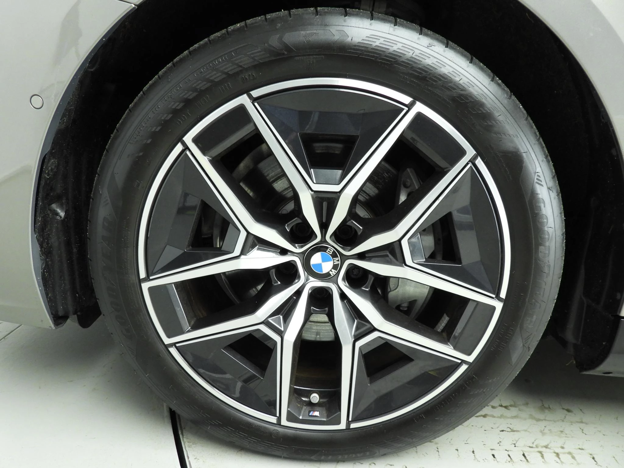 Hoofdafbeelding BMW i5