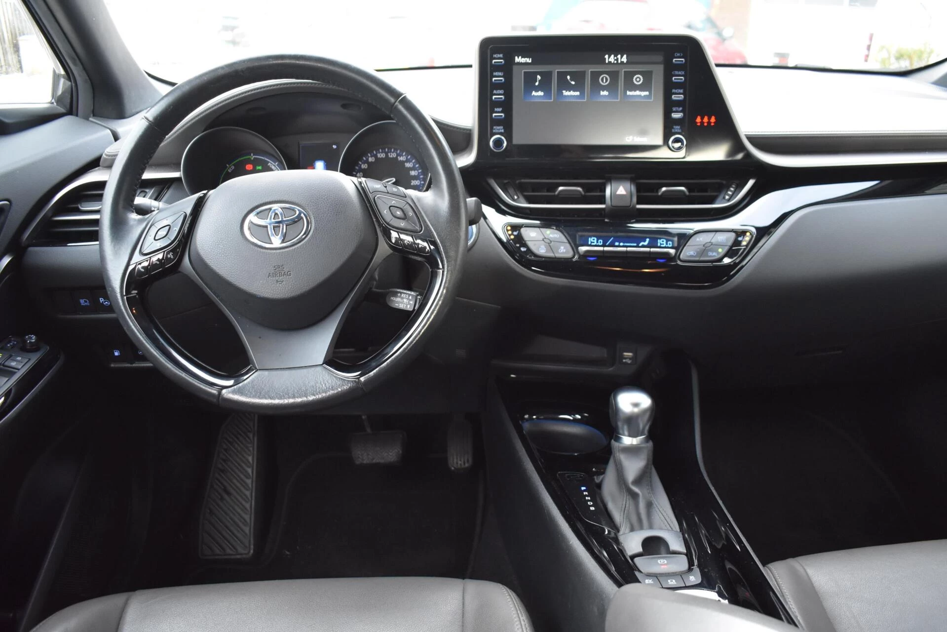 Hoofdafbeelding Toyota C-HR