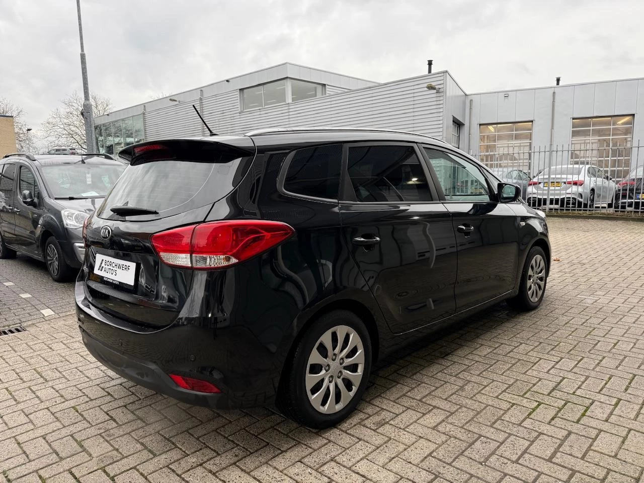 Hoofdafbeelding Kia Carens