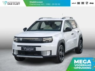 Hoofdafbeelding Fiat Grande Panda Fiat Grande Panda La Prima 11 kW 44 kWh | Uit voorraad leverbaar | Clima | Cruise | Camera | Apple Carplay | 17" | Navi | Winter Pack