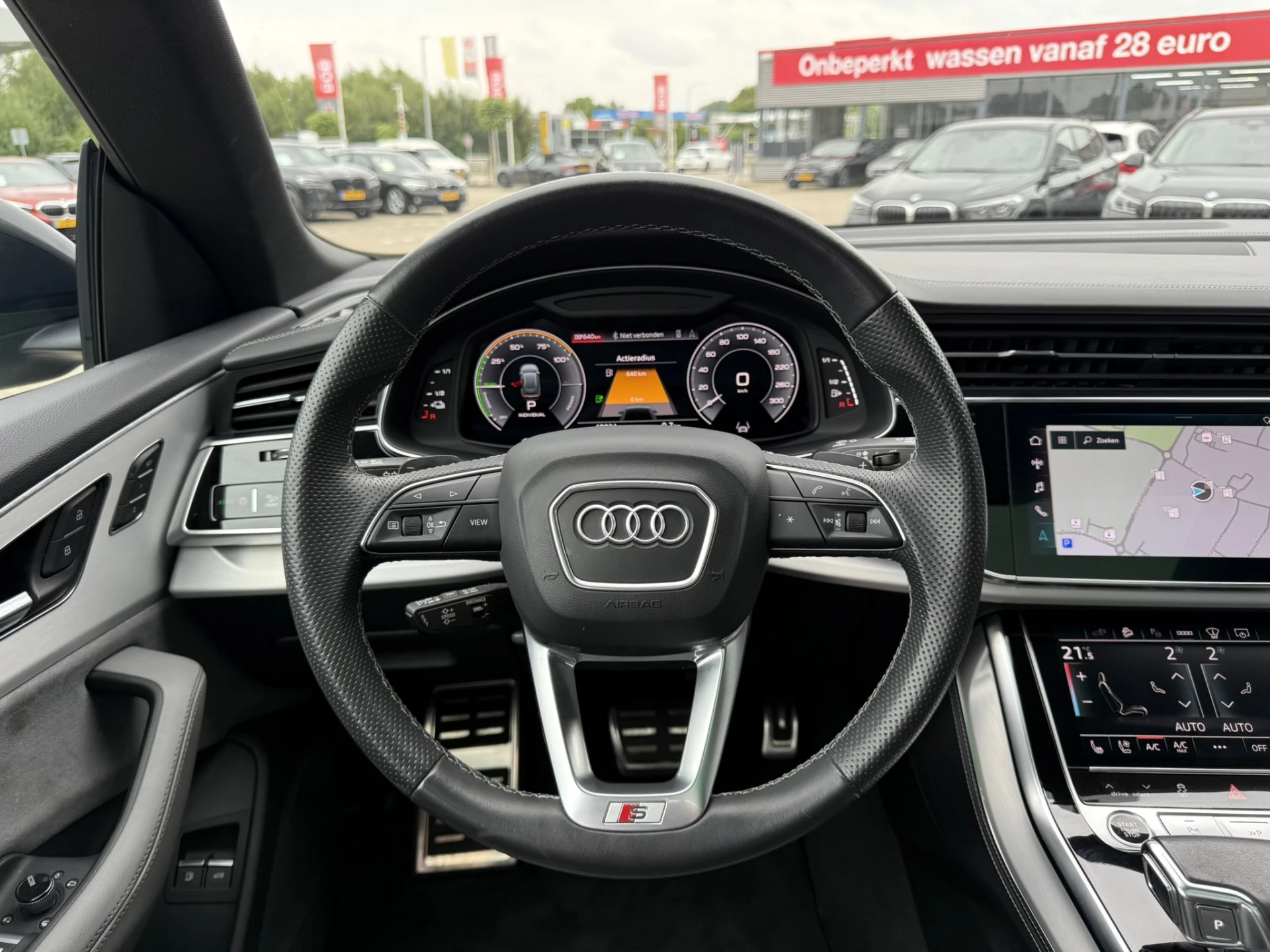 Hoofdafbeelding Audi Q8