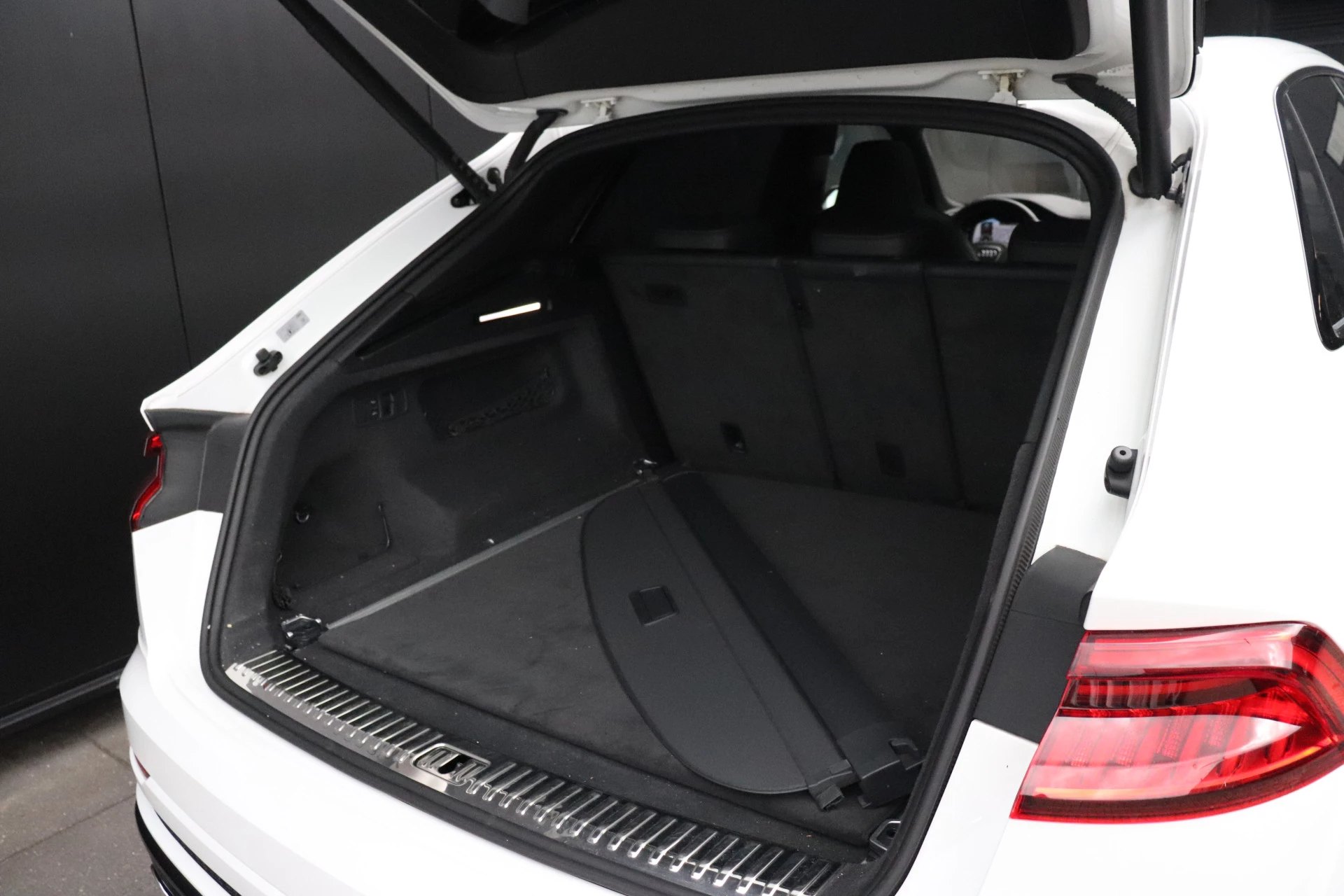 Hoofdafbeelding Audi Q8