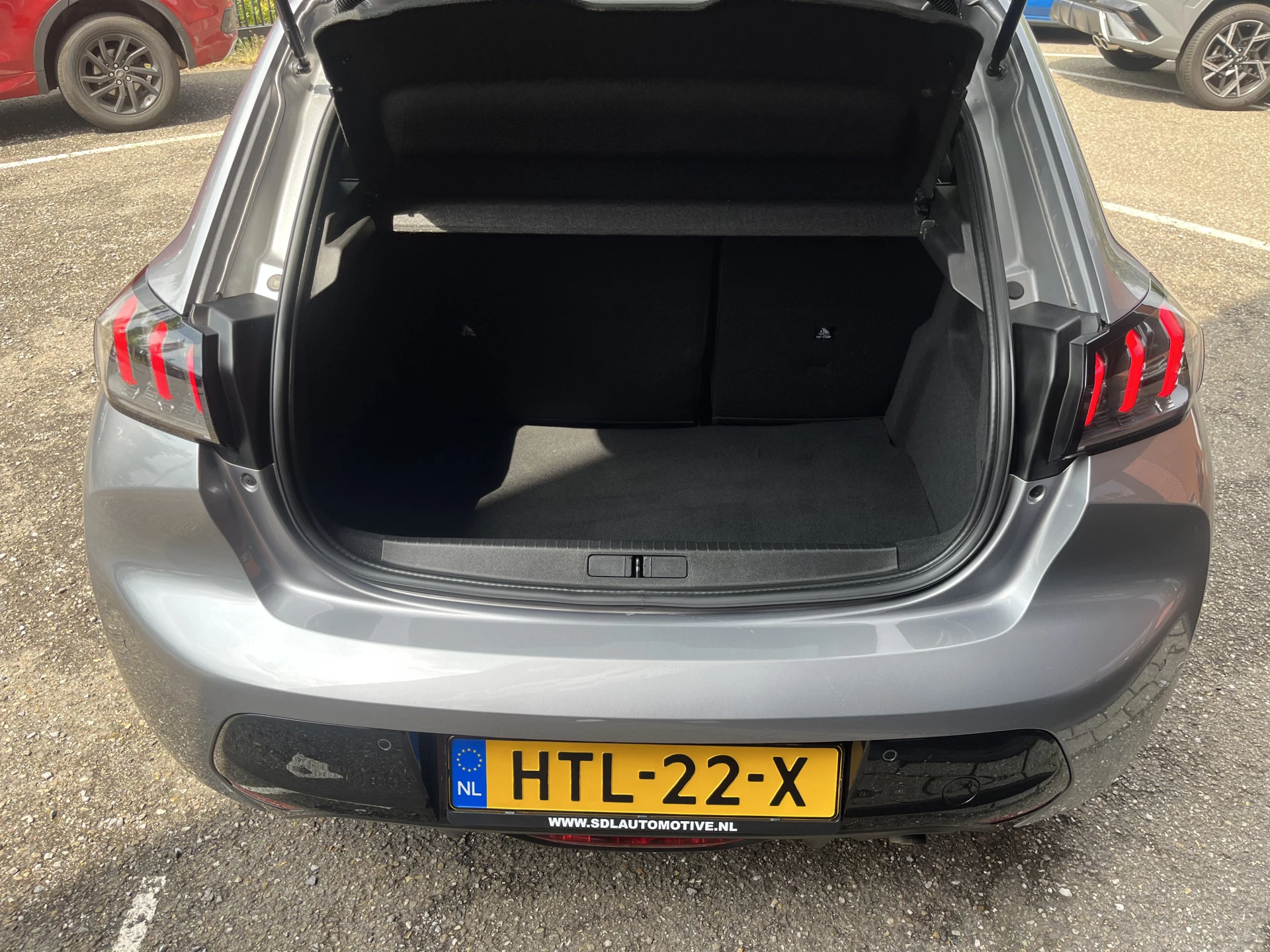 Hoofdafbeelding Peugeot 208