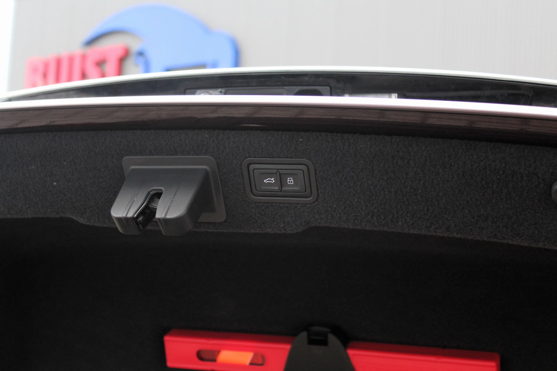 Hoofdafbeelding Audi A8