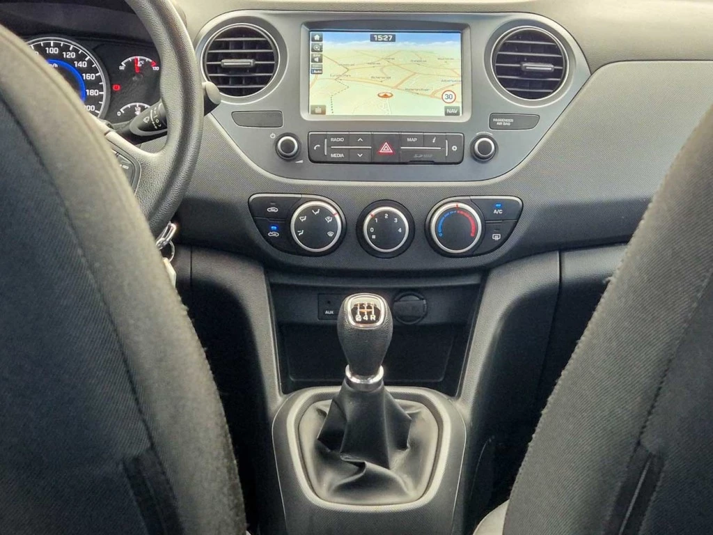 Hoofdafbeelding Hyundai i10