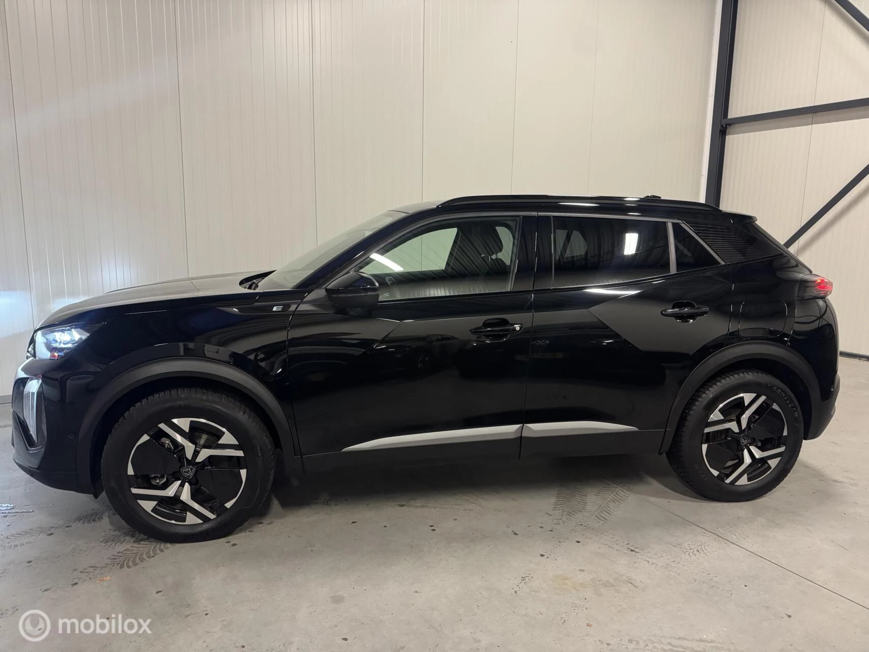 Hoofdafbeelding Peugeot e-2008