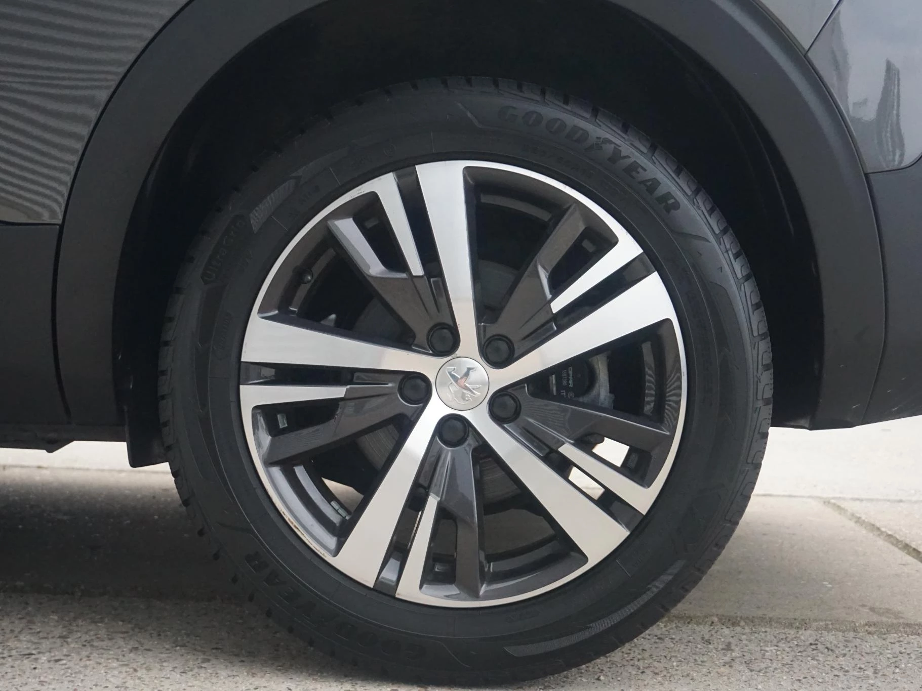 Hoofdafbeelding Peugeot 5008