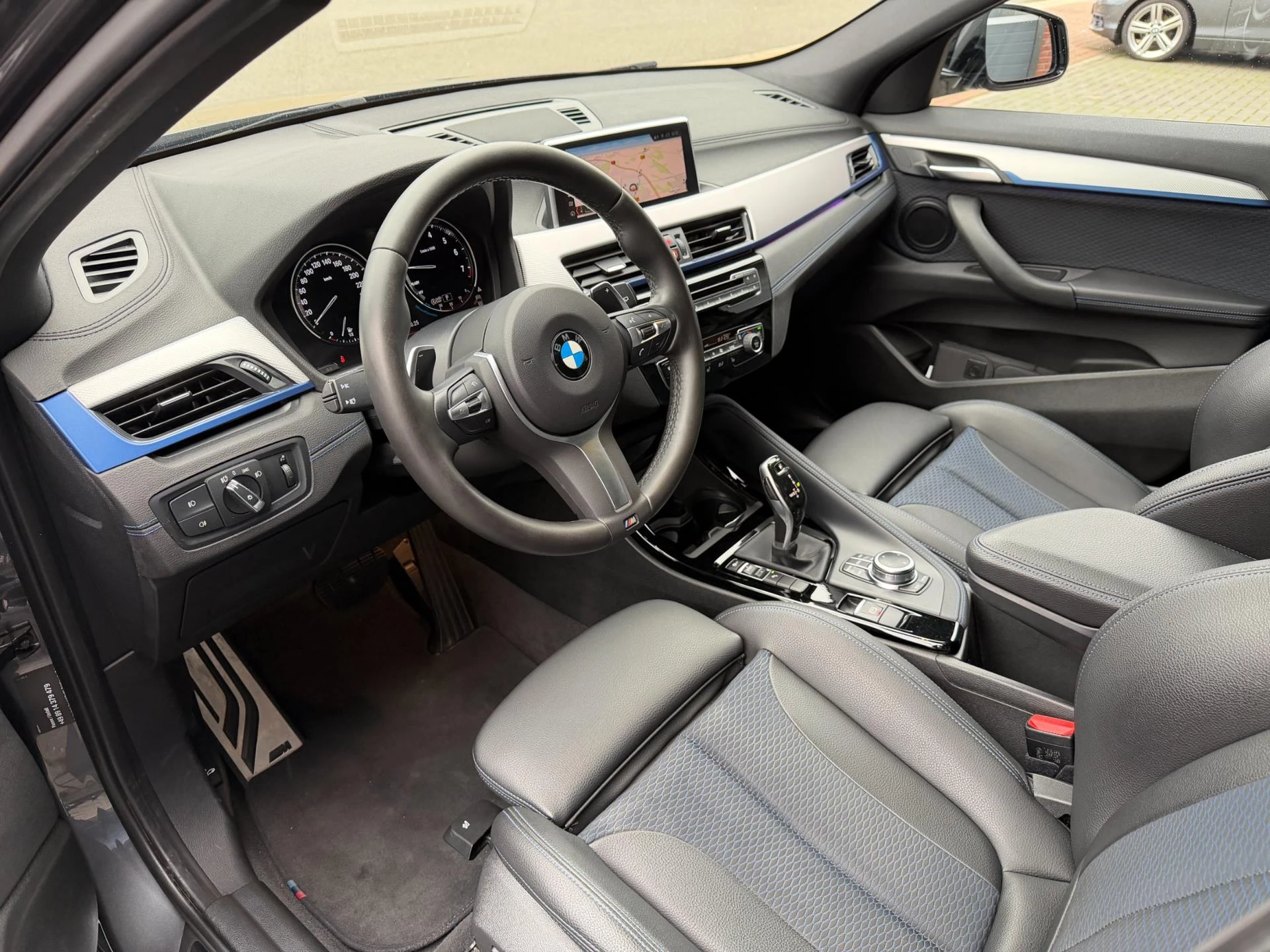 Hoofdafbeelding BMW X2