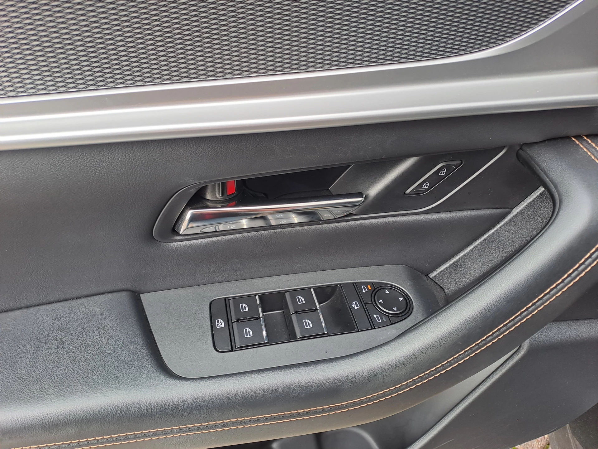 Hoofdafbeelding Mazda CX-60