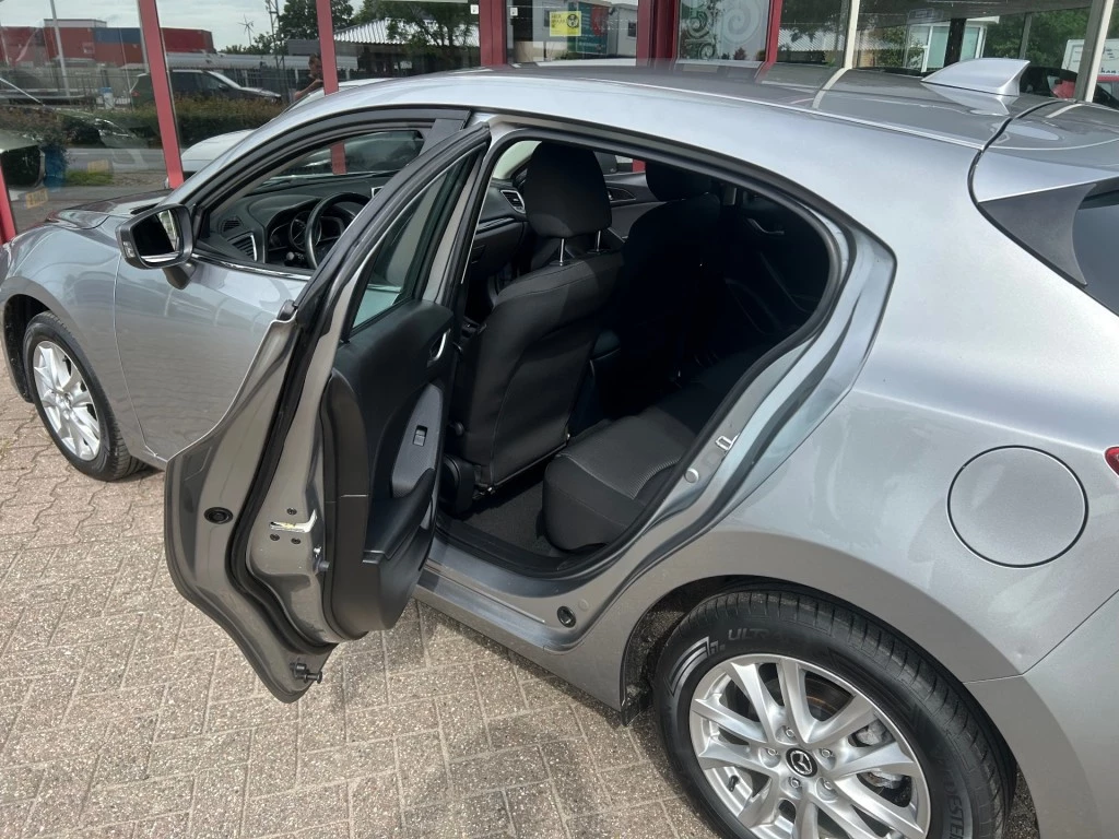 Hoofdafbeelding Mazda 3