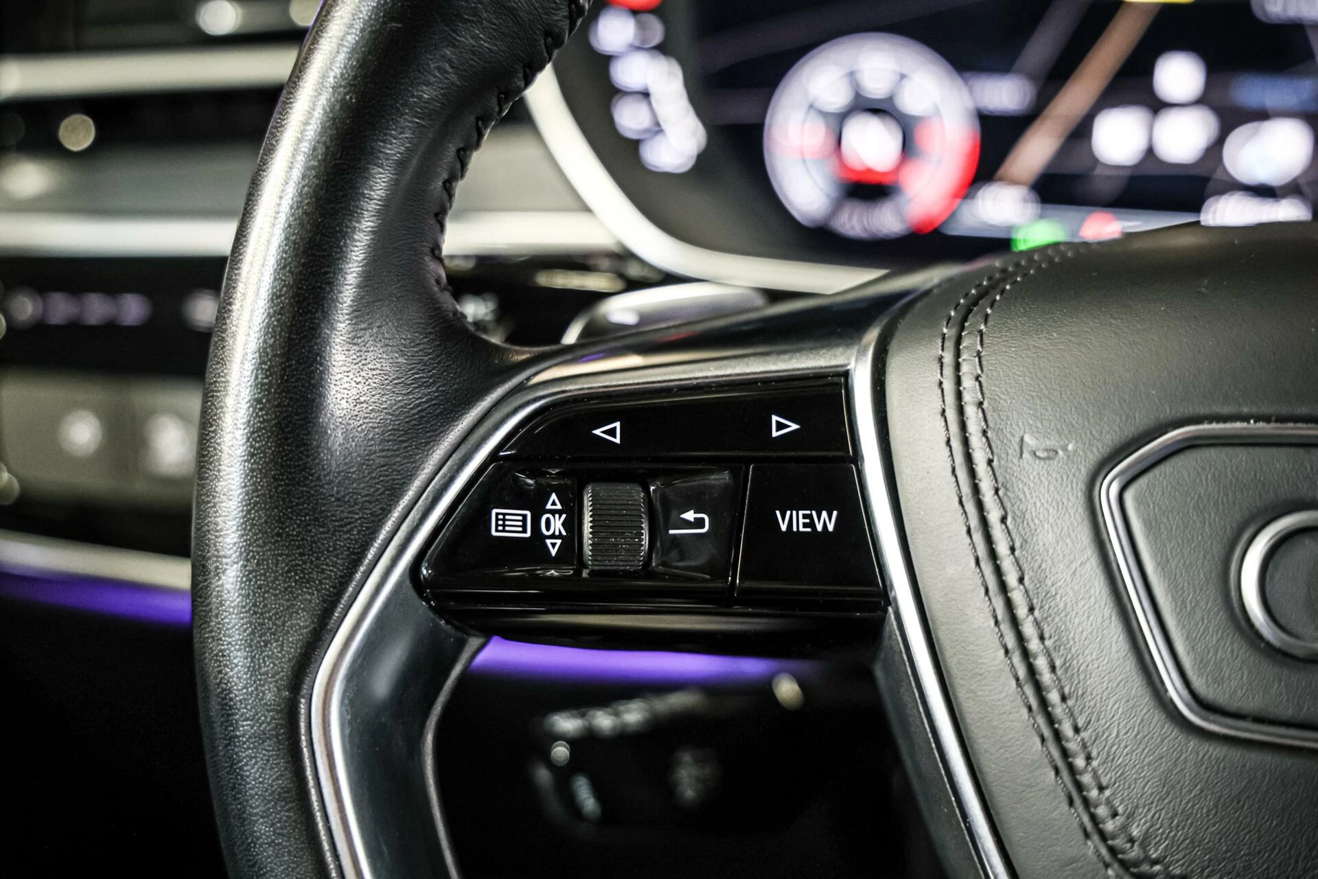 Hoofdafbeelding Audi A8