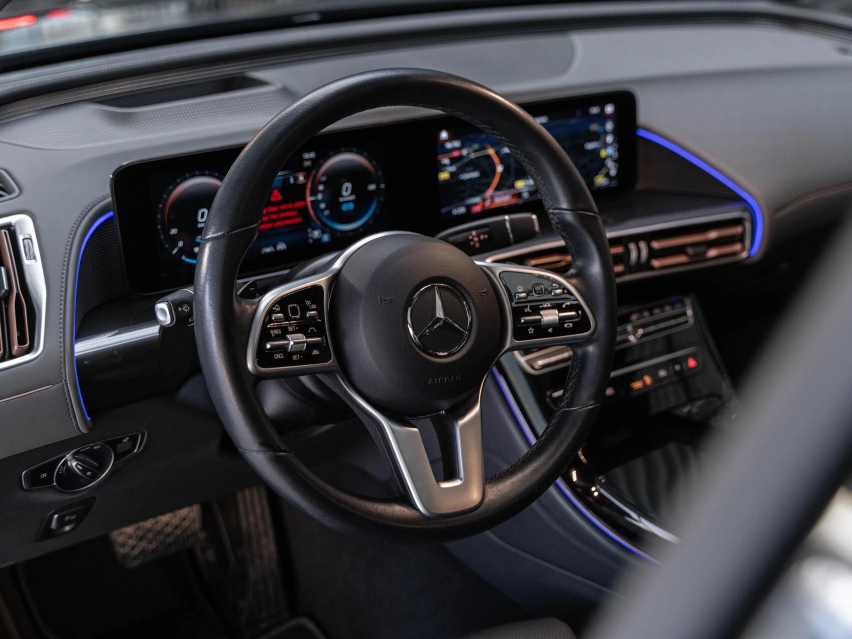 Hoofdafbeelding Mercedes-Benz EQC