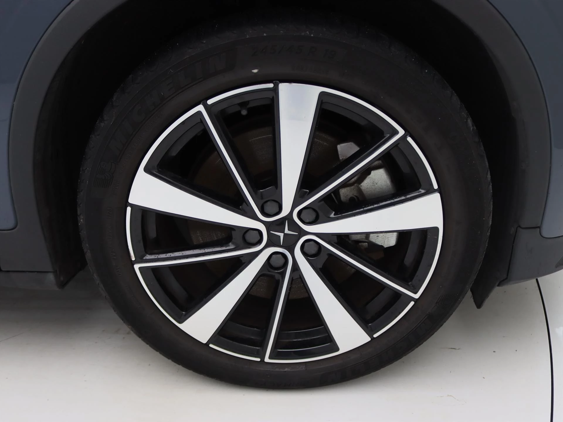 Hoofdafbeelding Polestar 2