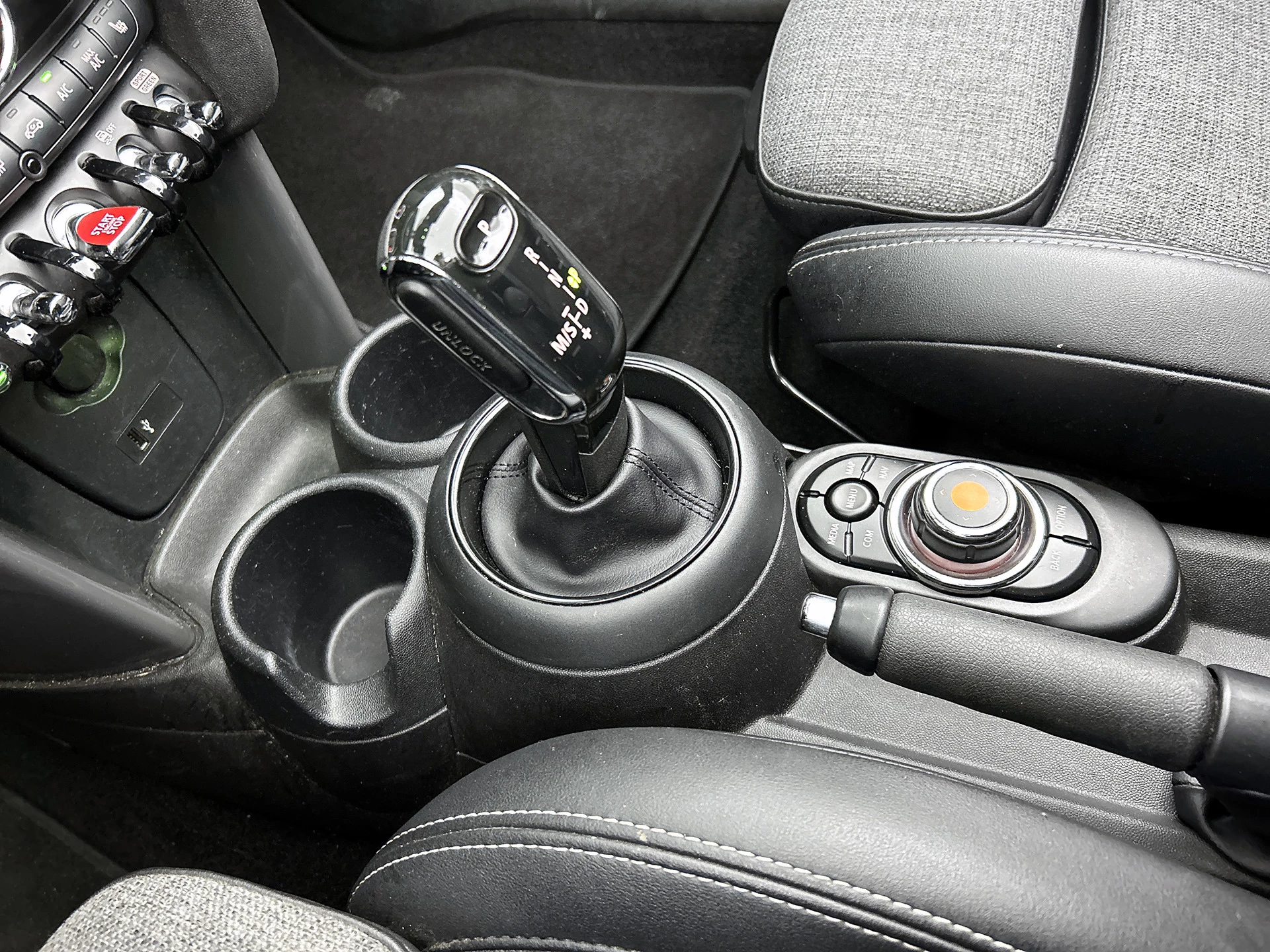 Hoofdafbeelding MINI Cooper Cabrio