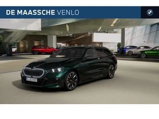 BMW 5 Serie Touring 530e M Sport Automaat / Panoramadak / Trekhaak / Bowers & Wilkins / M Multifunctionele Stoelen / Comfort Access / Parking Assistant Plus