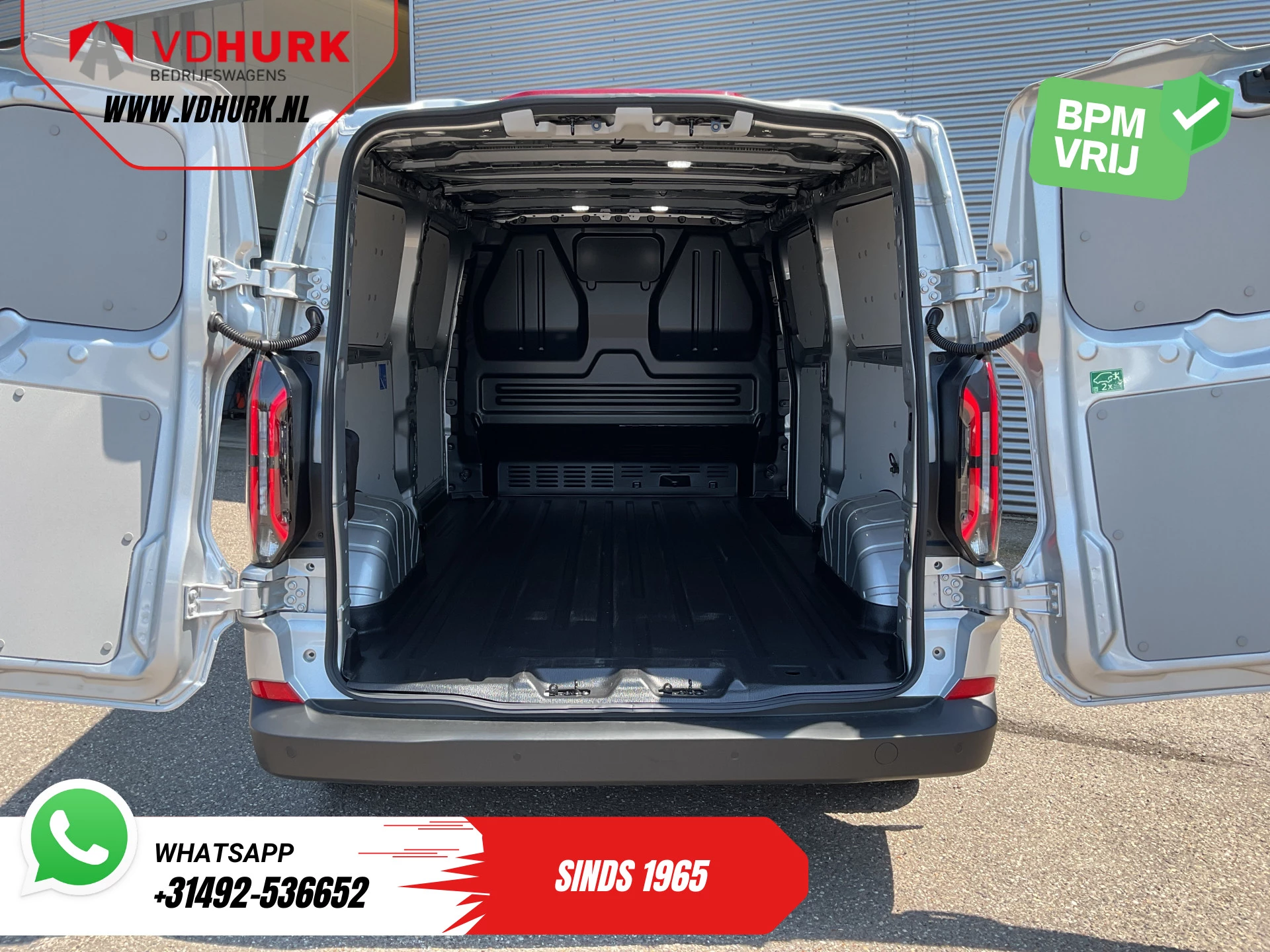 Hoofdafbeelding Ford E-Transit Custom