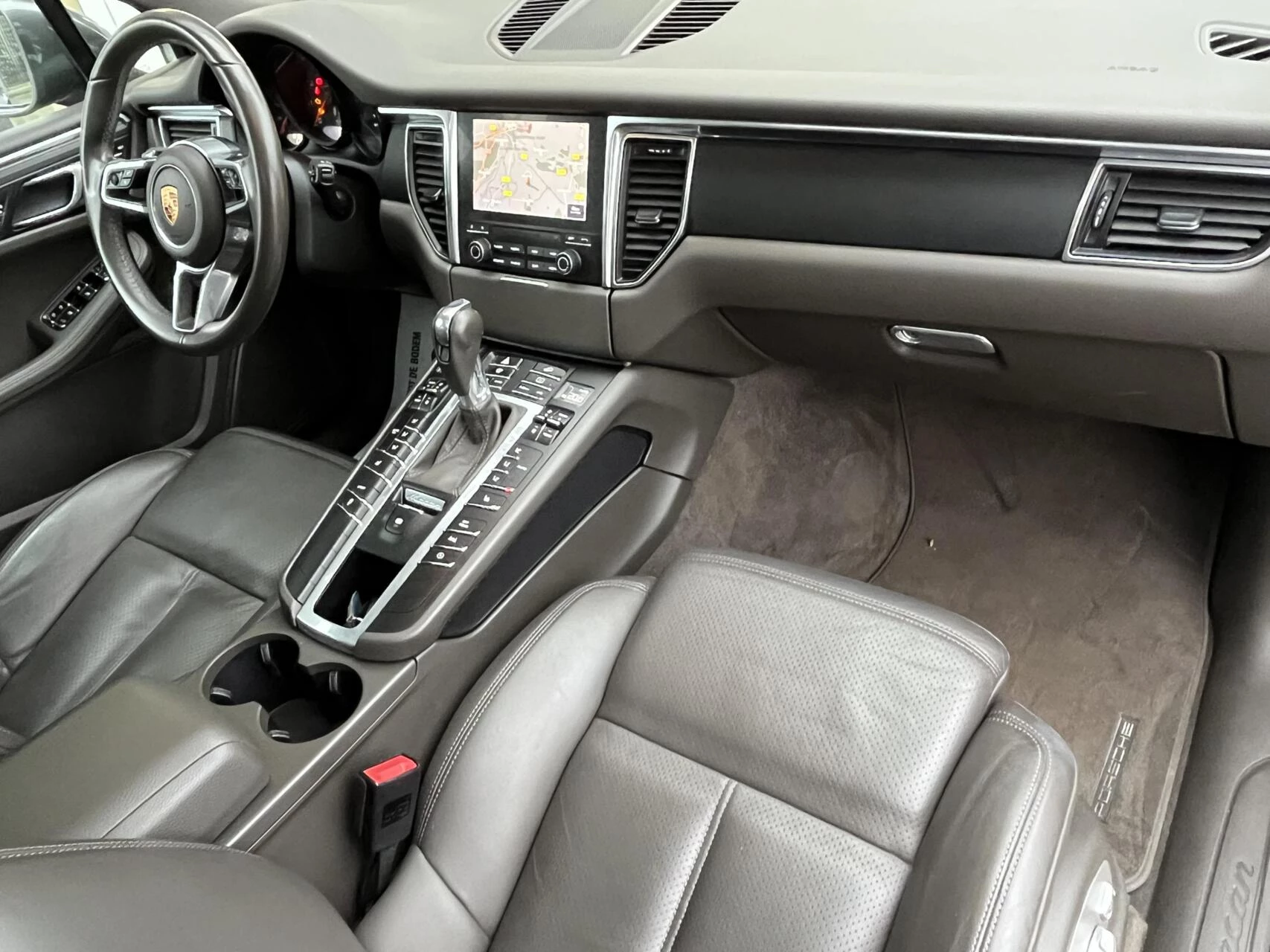 Hoofdafbeelding Porsche Macan