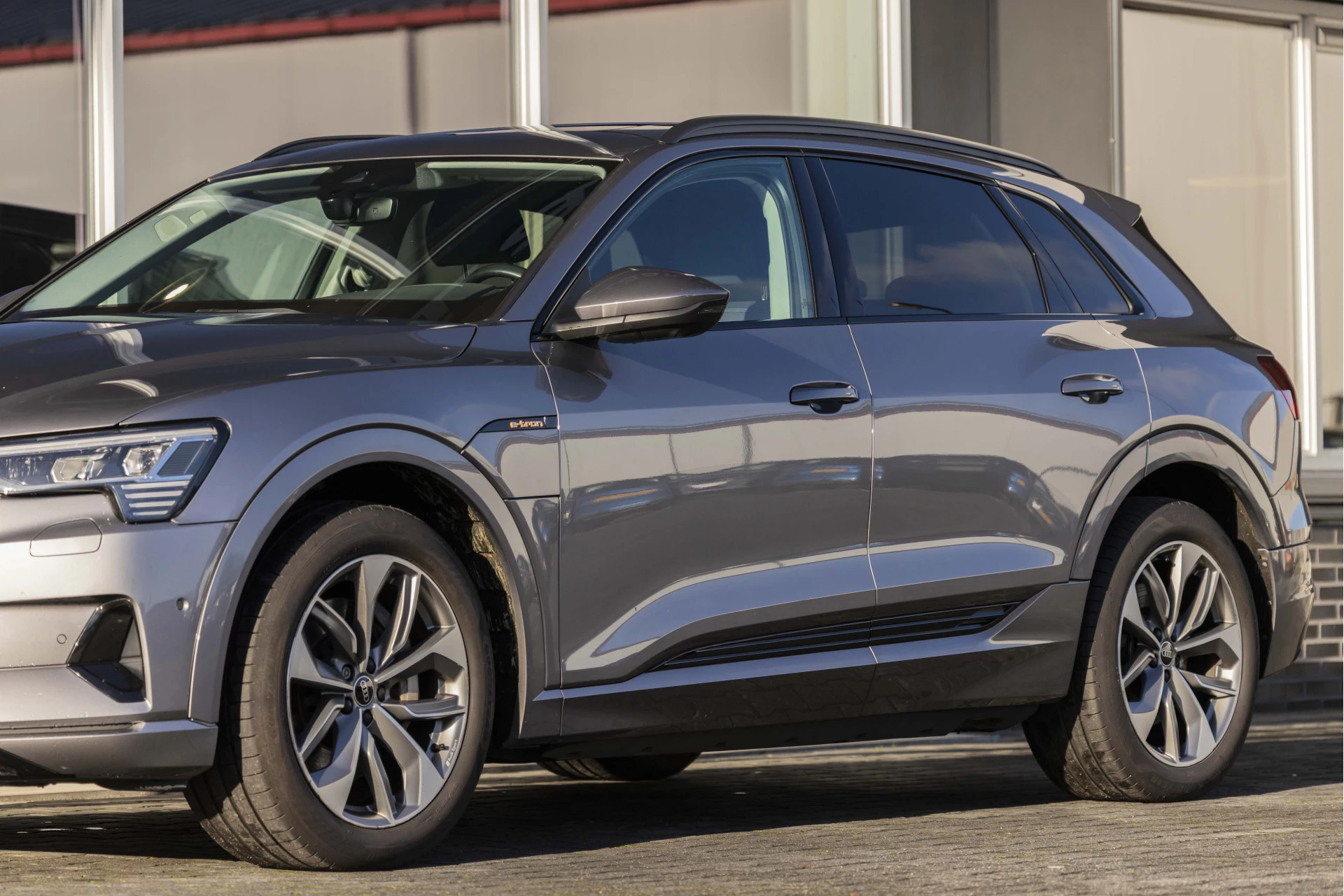 Hoofdafbeelding Audi e-tron