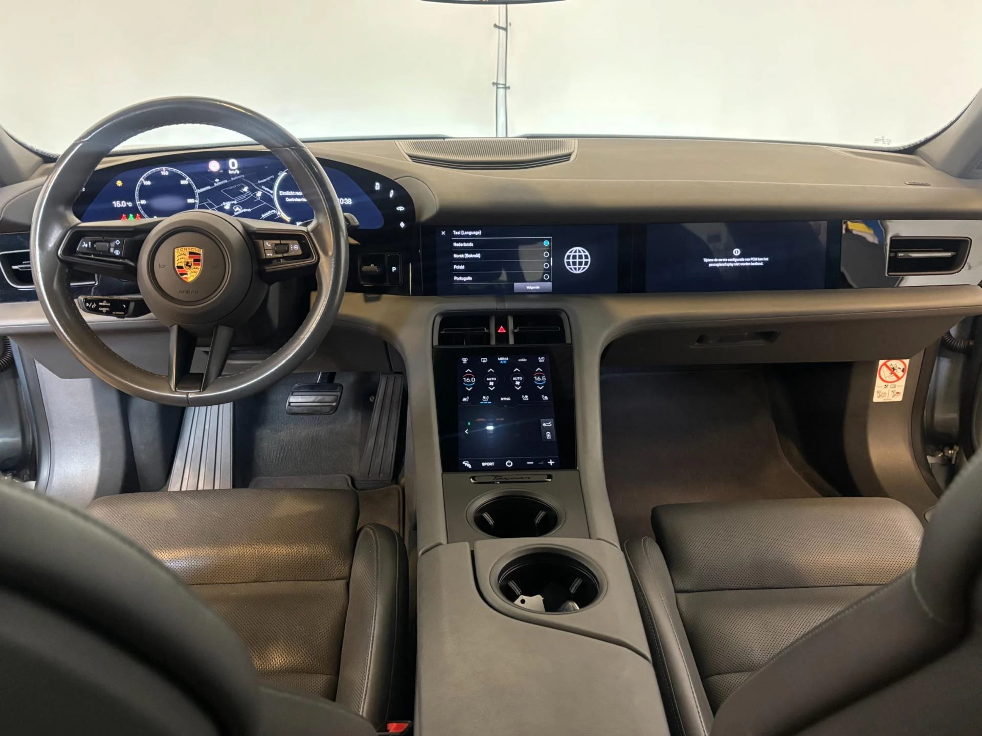 Hoofdafbeelding Porsche Taycan