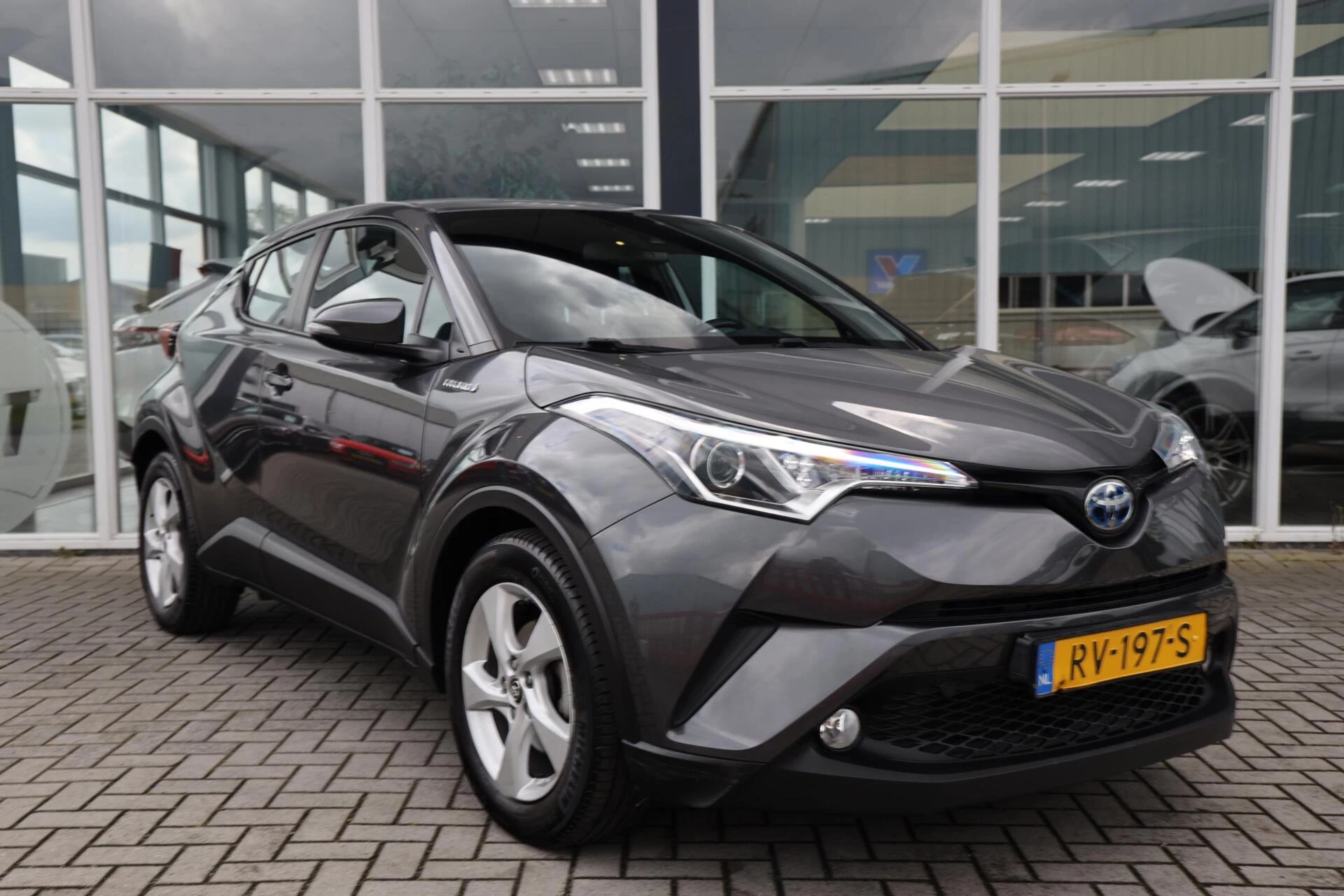 Hoofdafbeelding Toyota C-HR