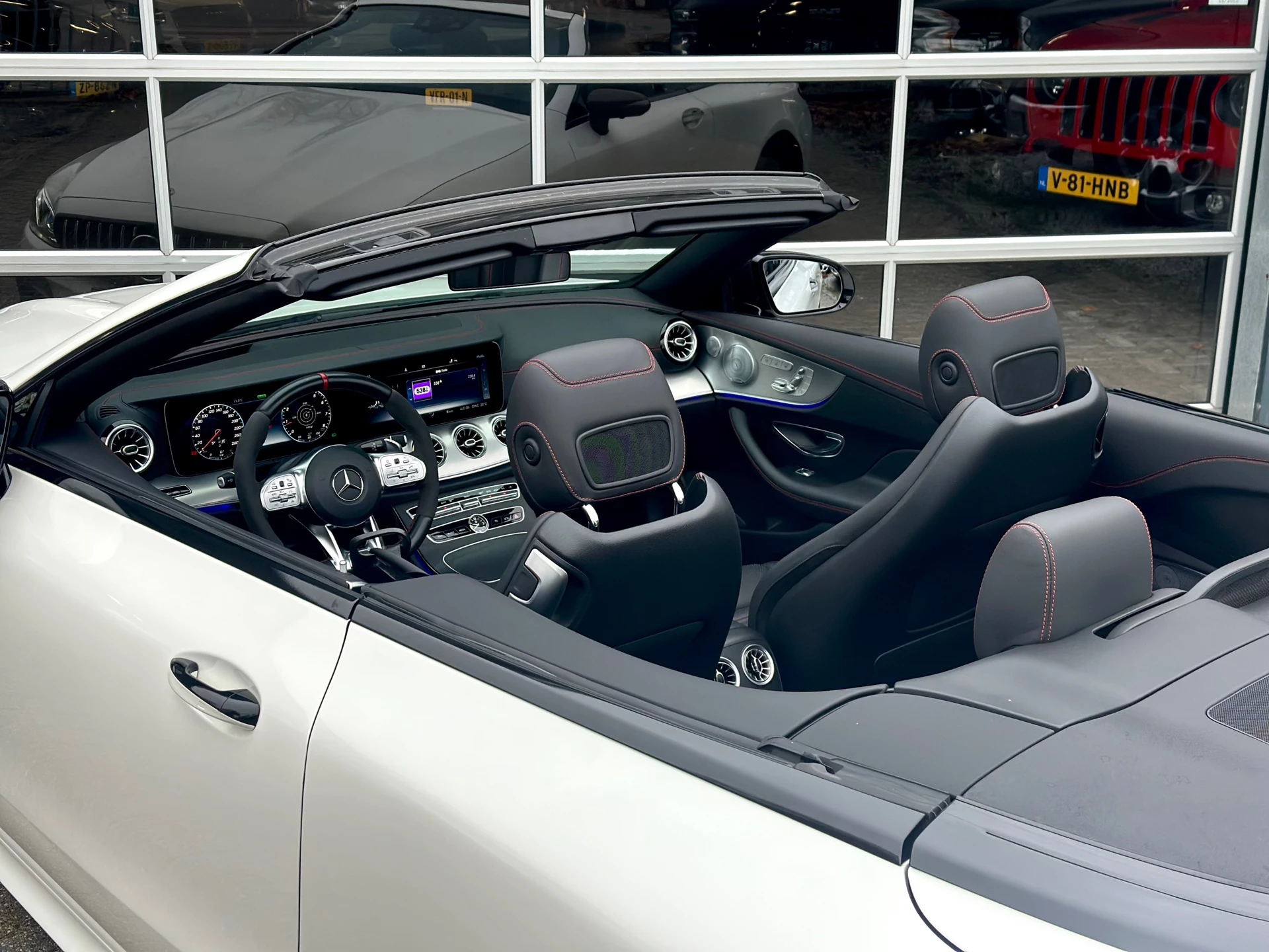 Hoofdafbeelding Mercedes-Benz E-Klasse