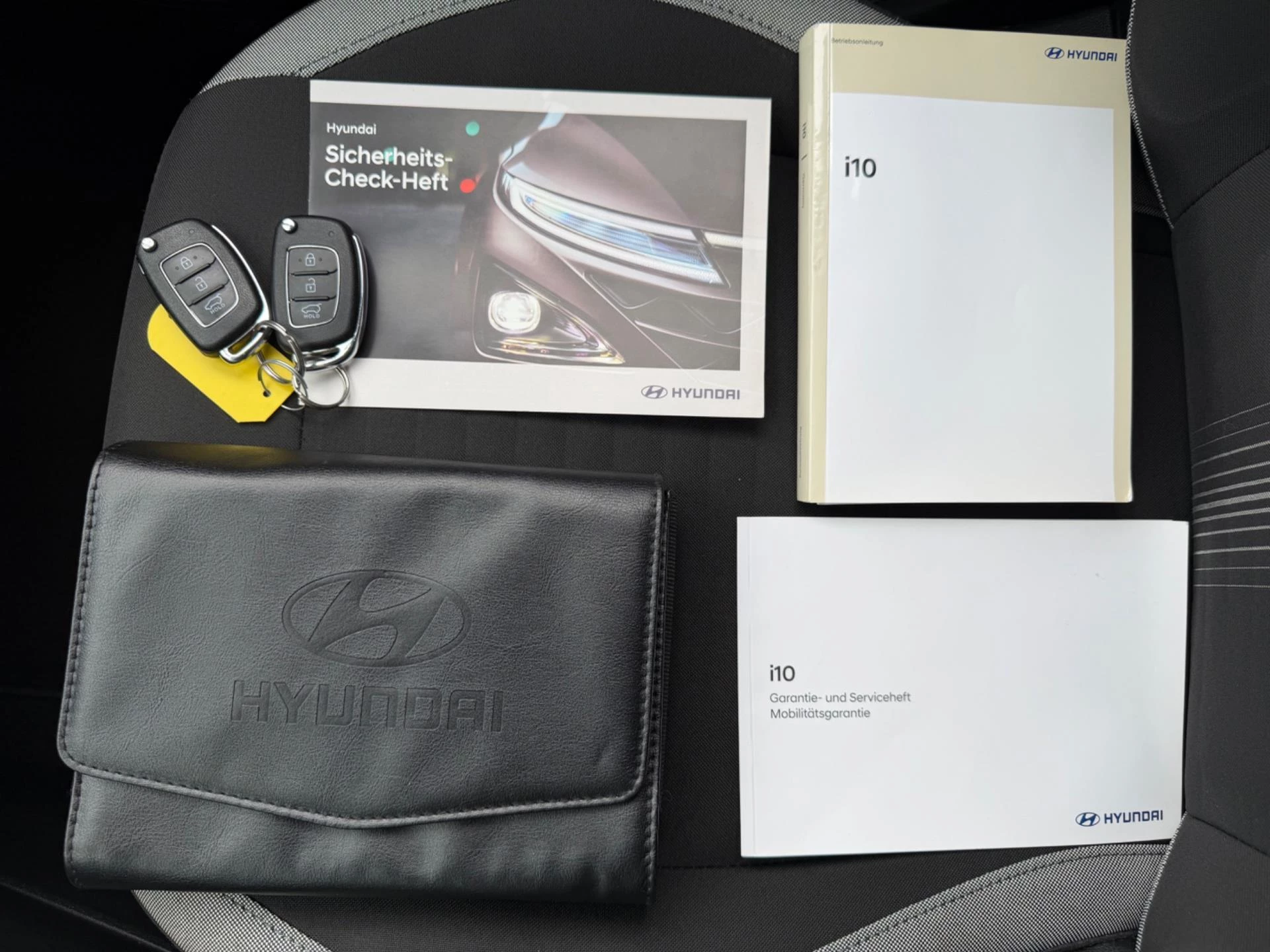 Hoofdafbeelding Hyundai i10